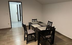 Wohnung Mit Kueche, Fernseher, Wlan Und Parkplatz - Brian